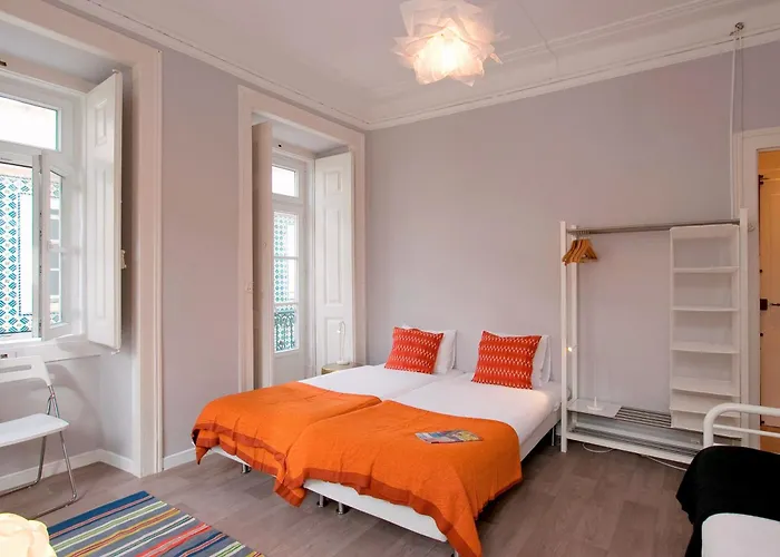 B1 Bairro Alto - Bica Central Spacious Bright