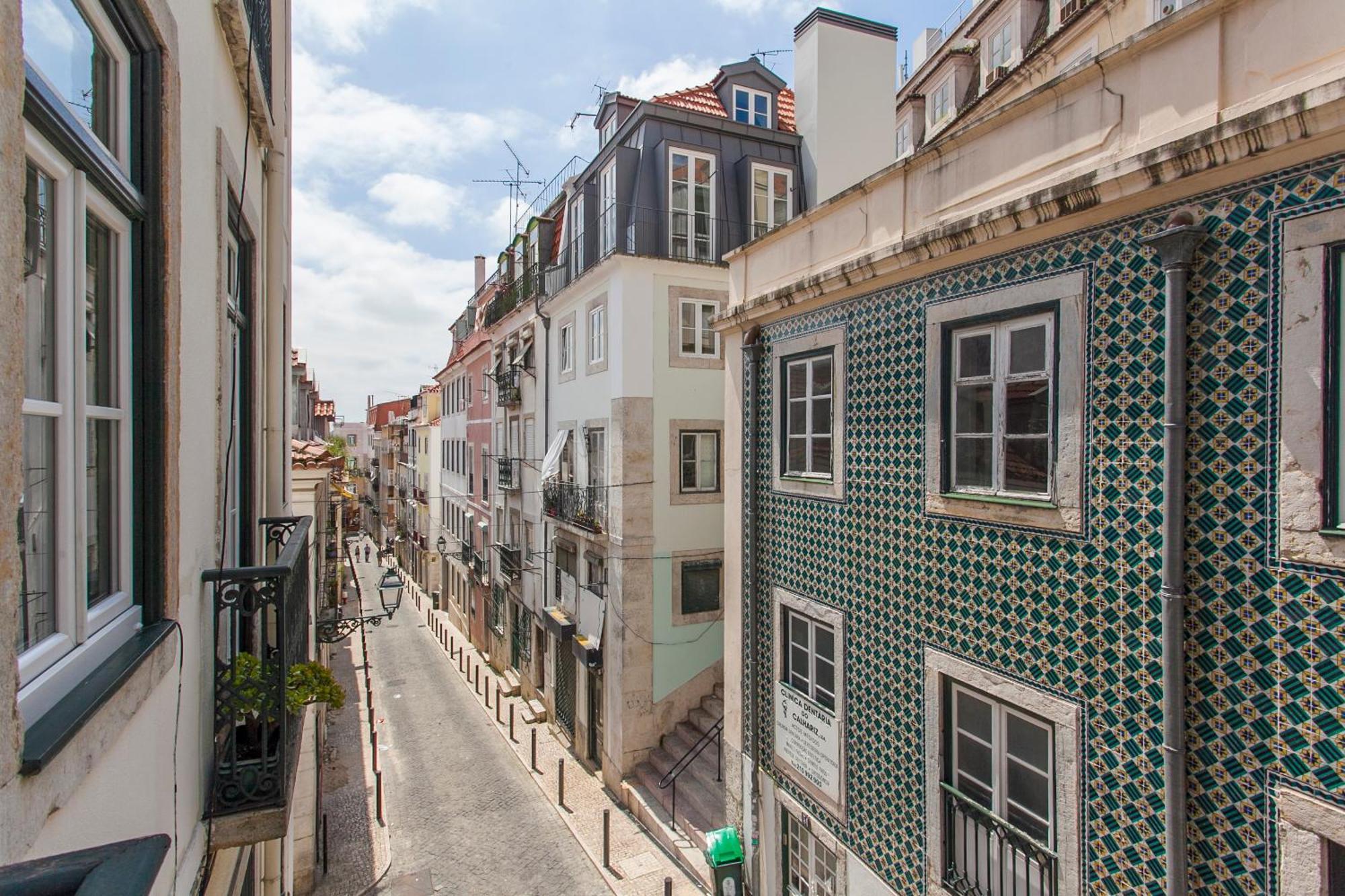 B1 Bairro Alto - Bica Spacious Bright Apartment *