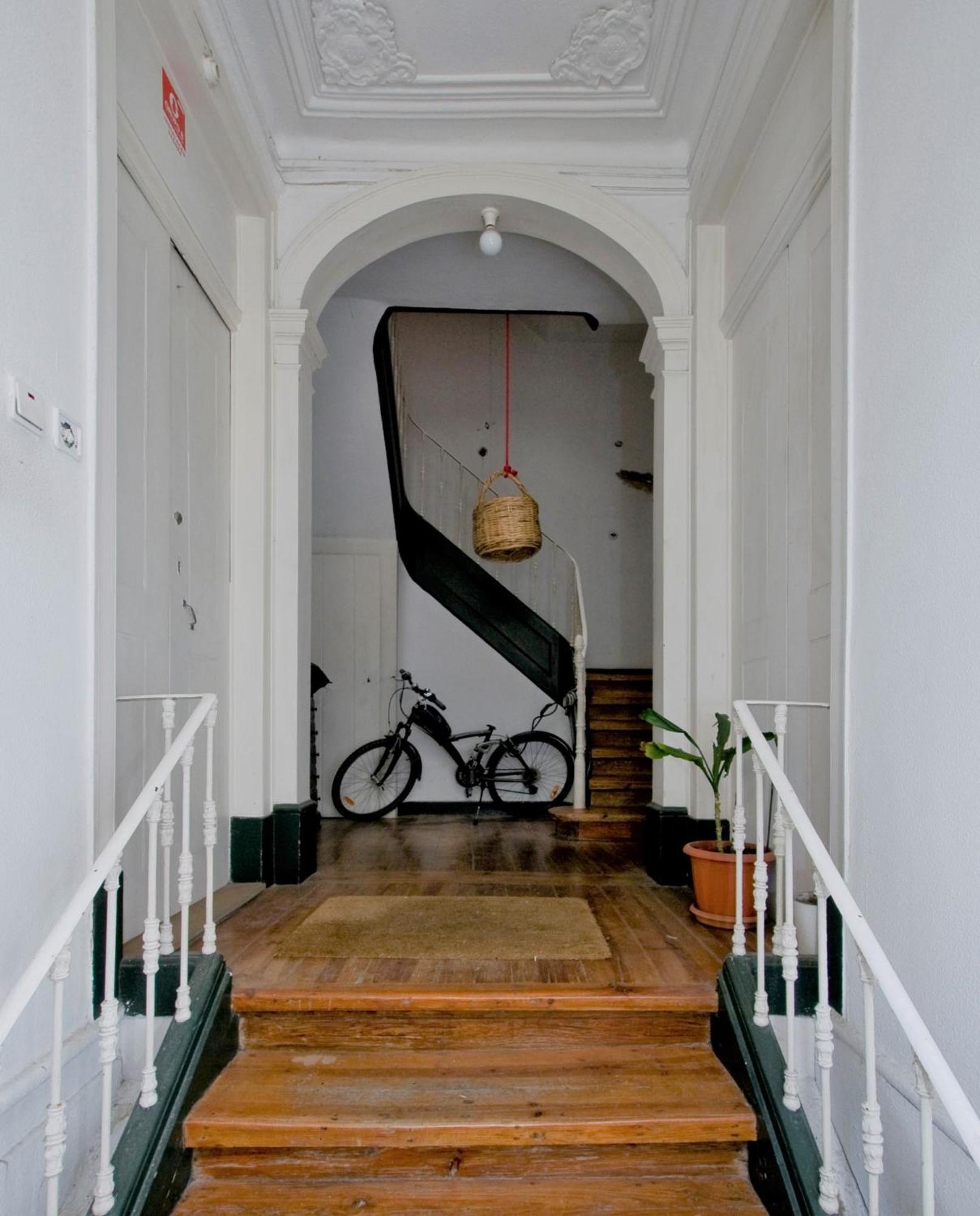 B1 Bairro Alto - Bica Spacious Bright Apartment Lisbon