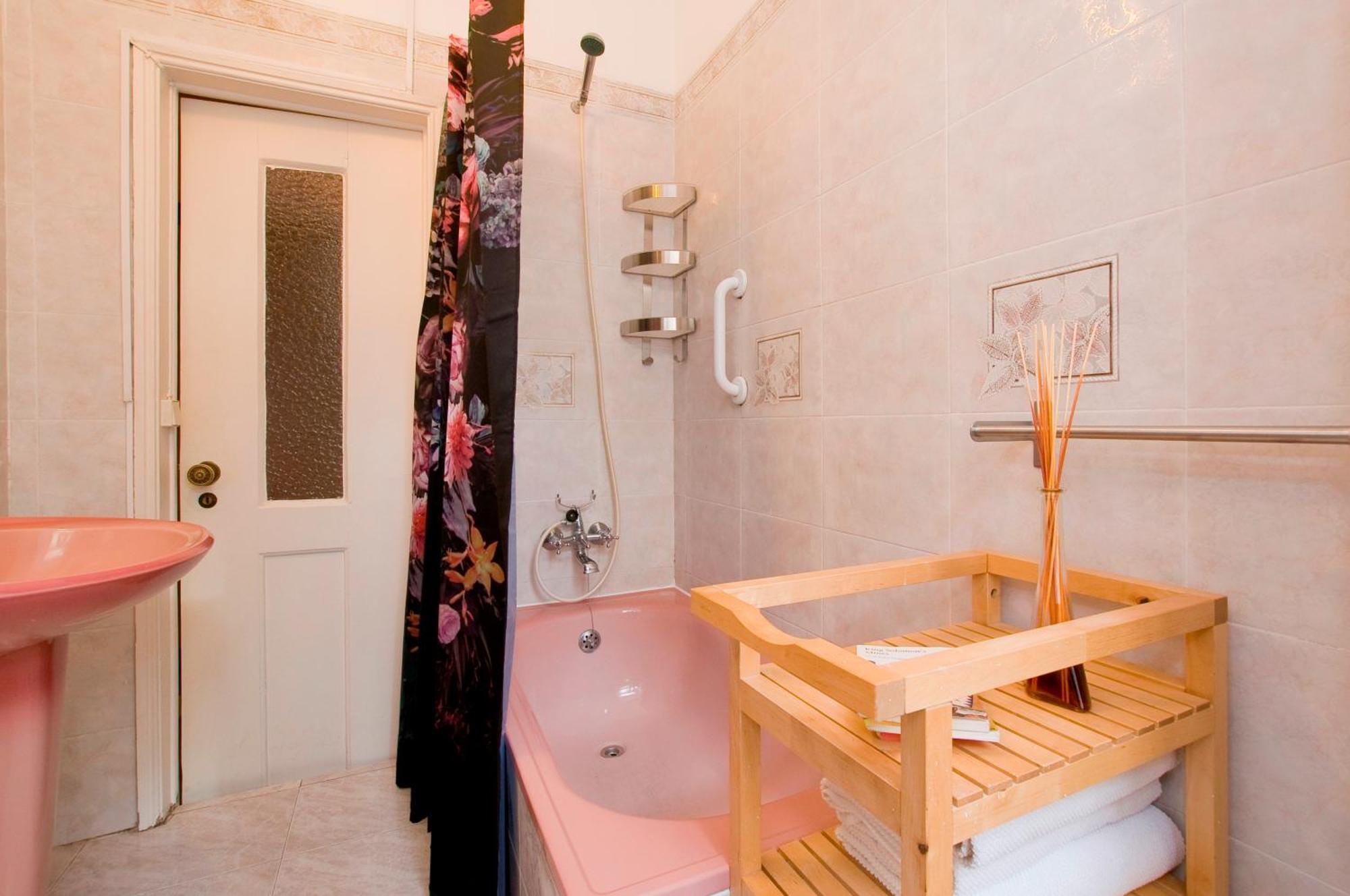 Apartment B1 Bairro Alto - Bica Spacious Bright *