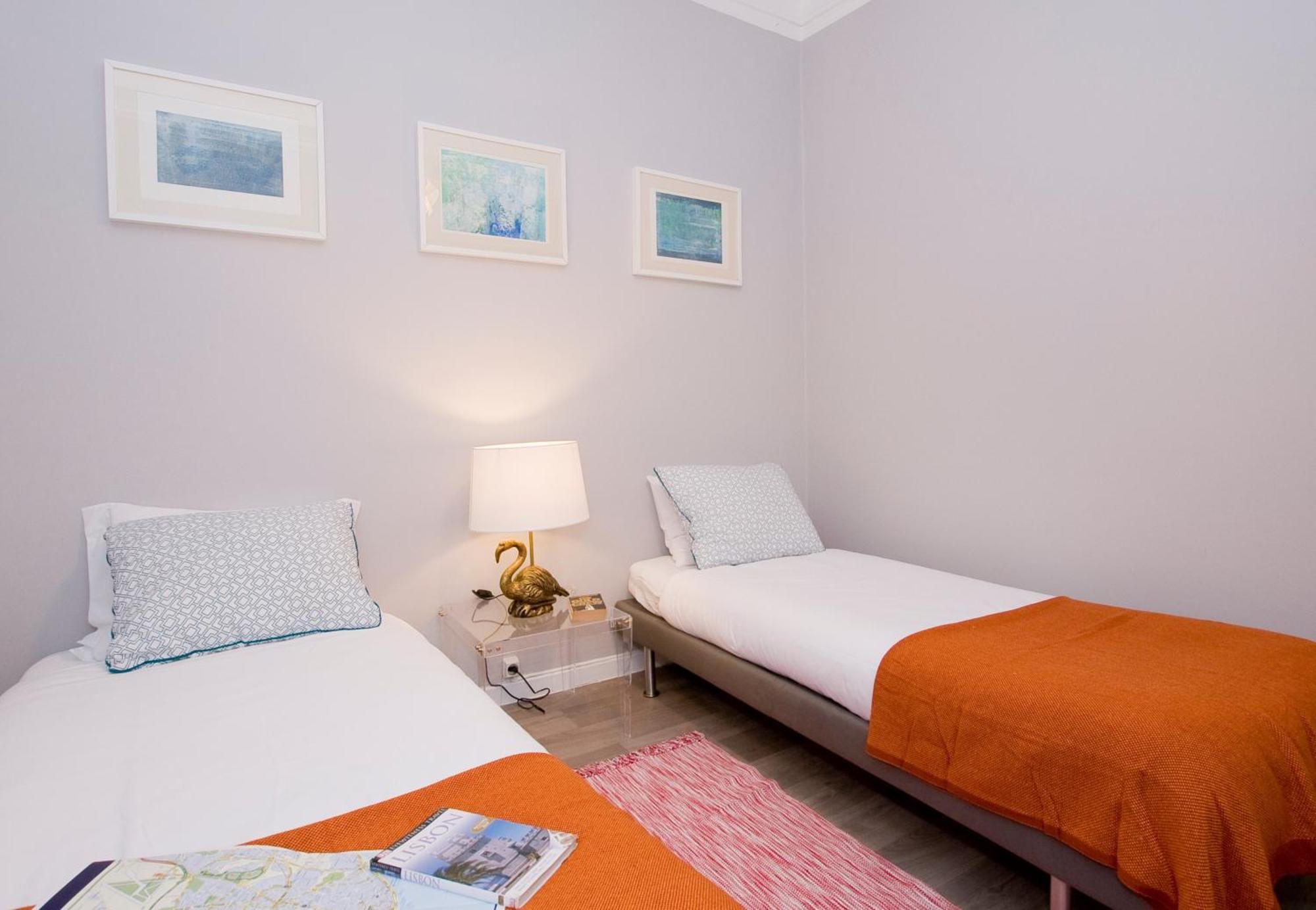 B1 Bairro Alto - Bica Spacious Bright Apartment *