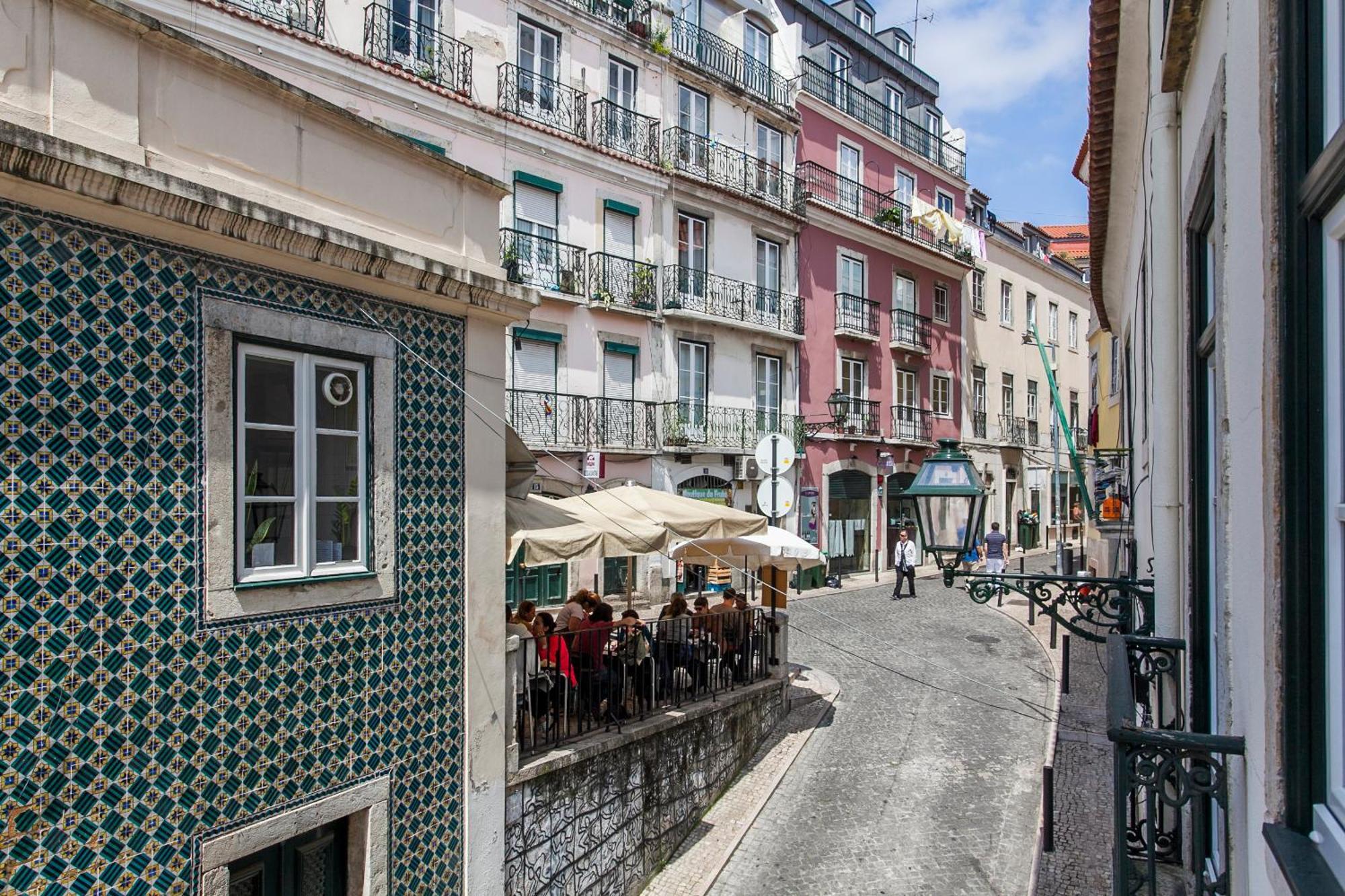 Apartment B1 Bairro Alto - Bica Spacious Bright Lisbon